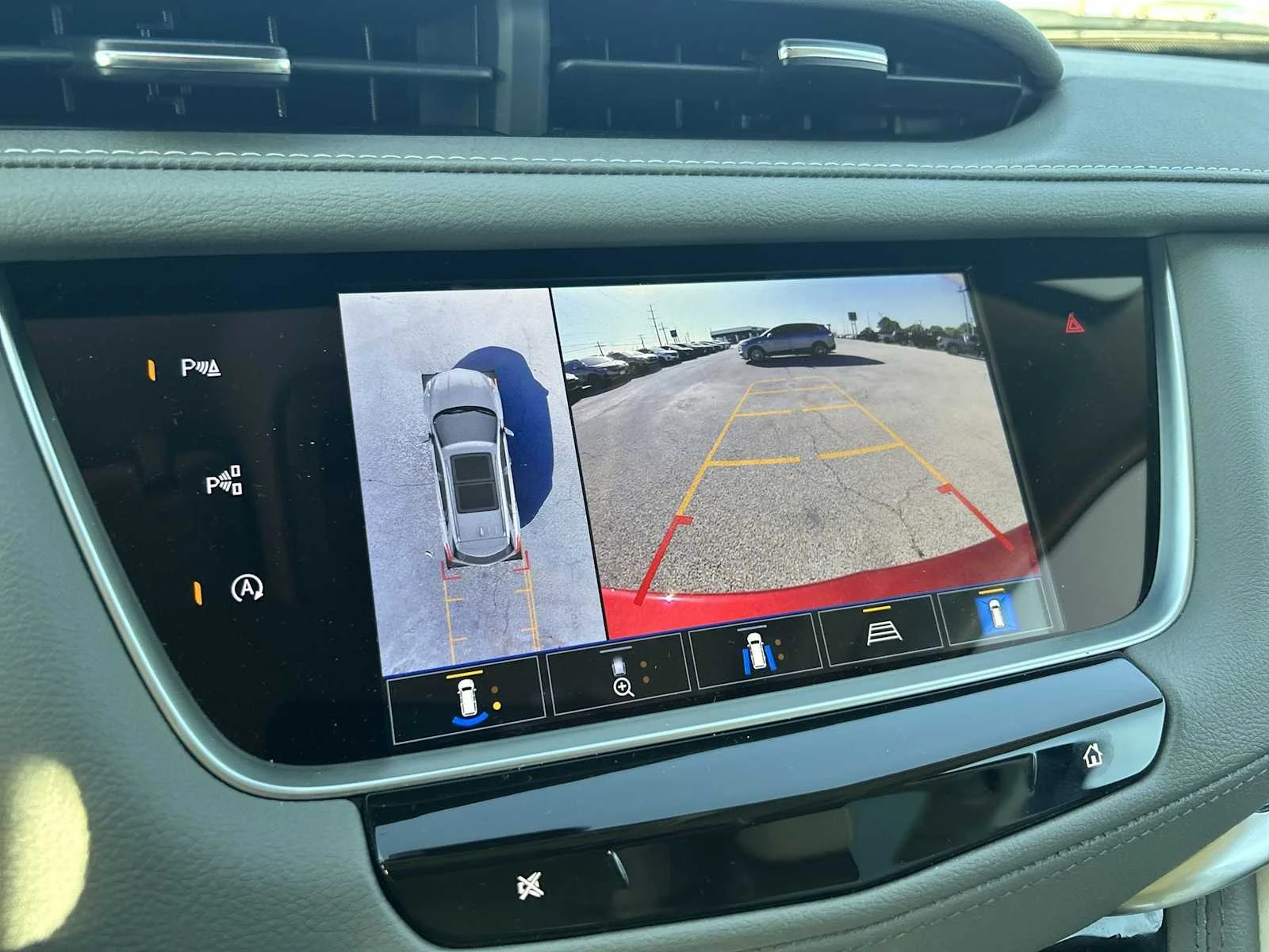 2025 Cadillac XT5 Premium Luxury - Photo 16