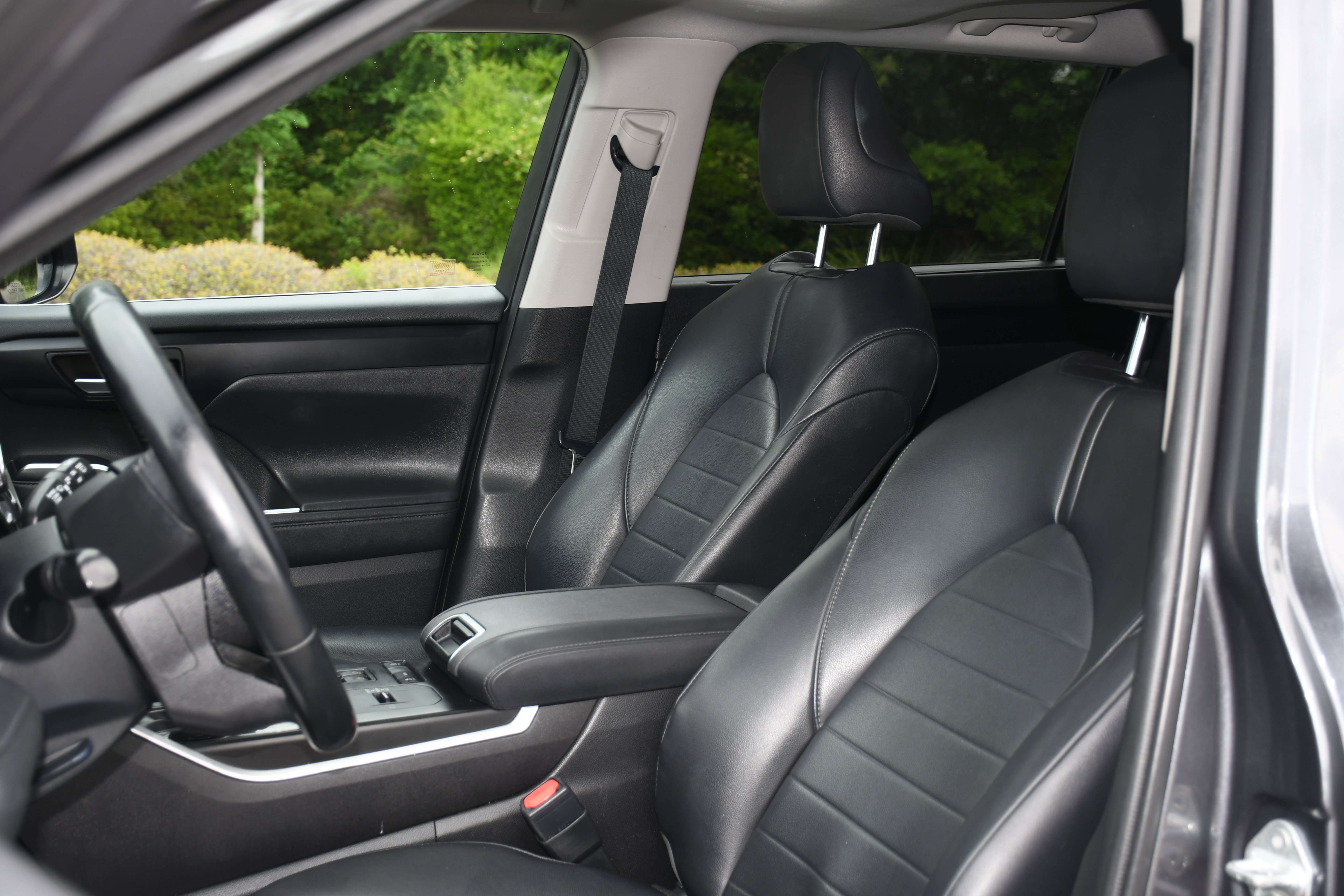 Used 2020 Gray Toyota XLE image 12