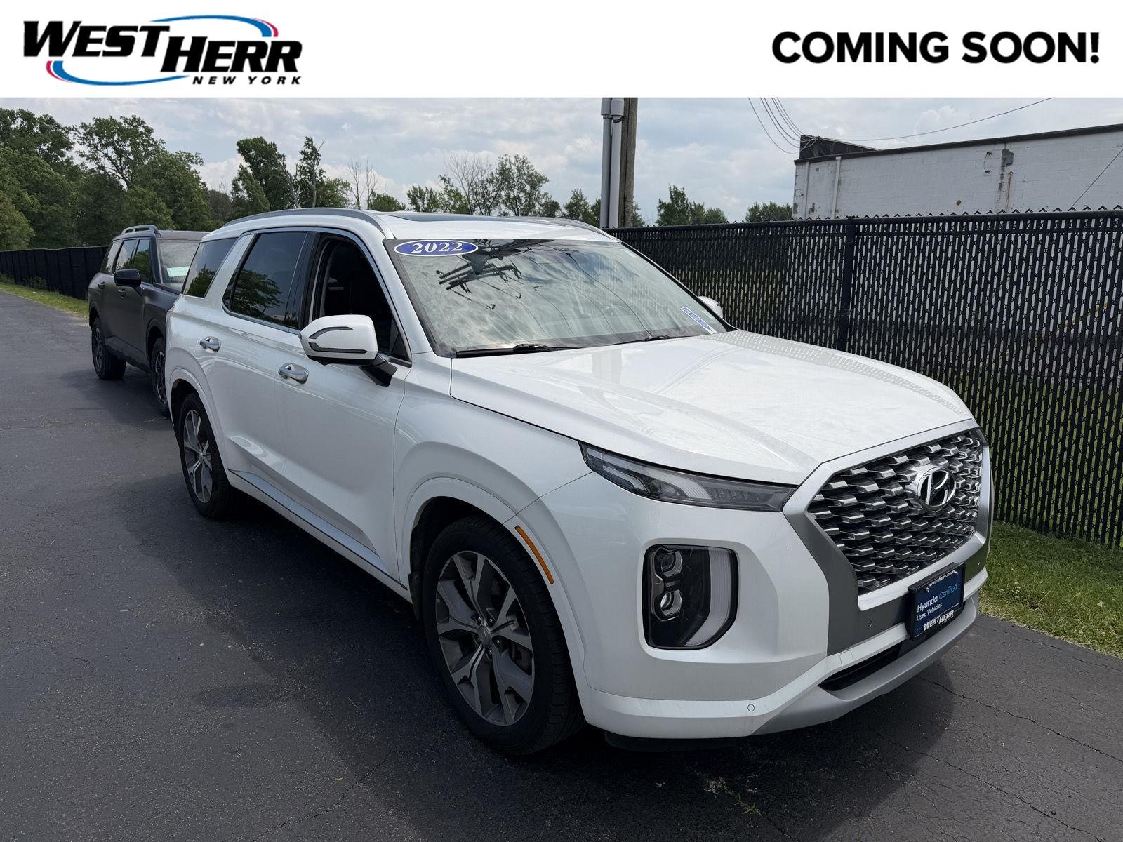 Used 2022 Hyper White Hyundai Limited image 1