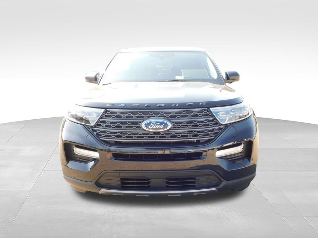 Used 2023 Black Ford XLT image 11