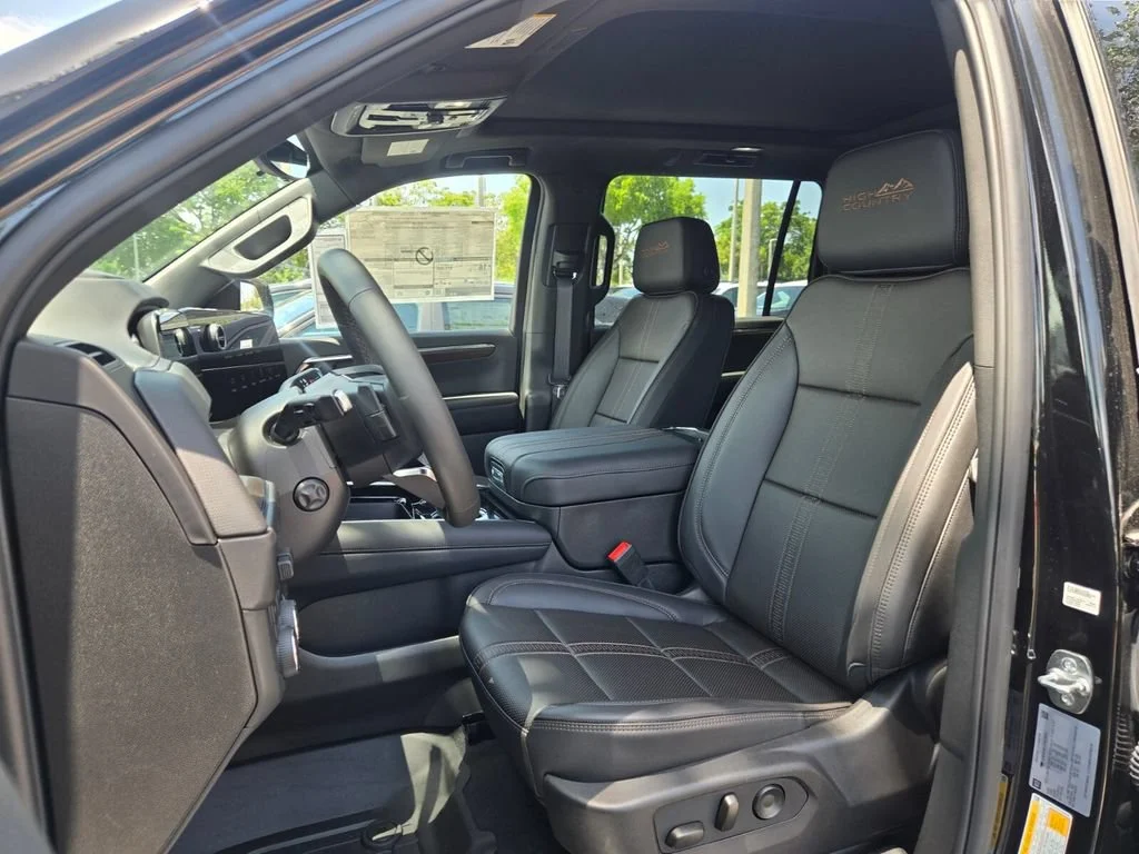 New 2026 Black Chevrolet High Country image 4
