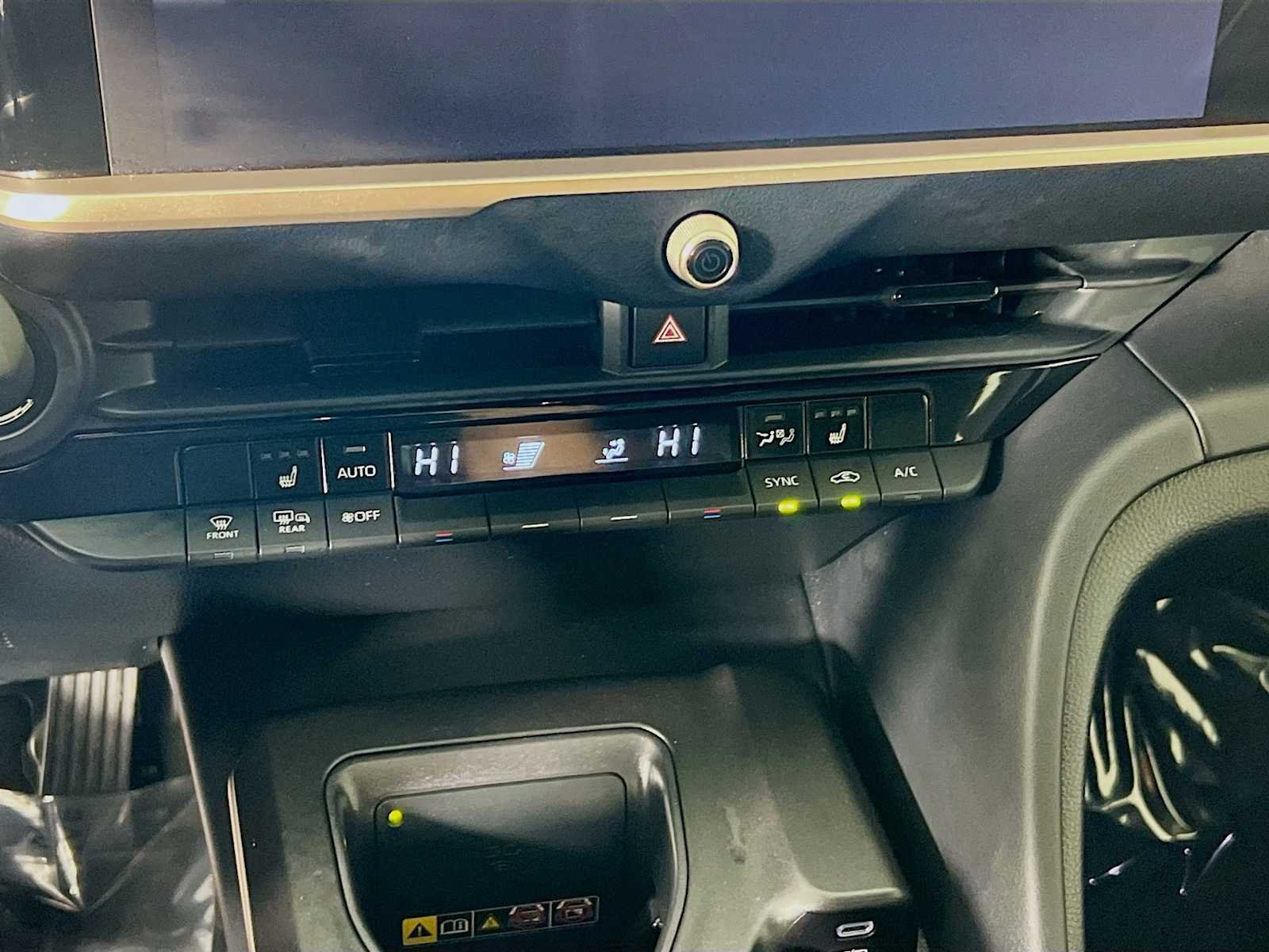 Used 2023 Oxygen White Toyota XLE image 16