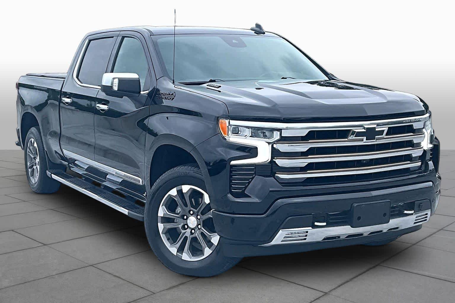 Used 2022 Black Chevrolet High Country image 3