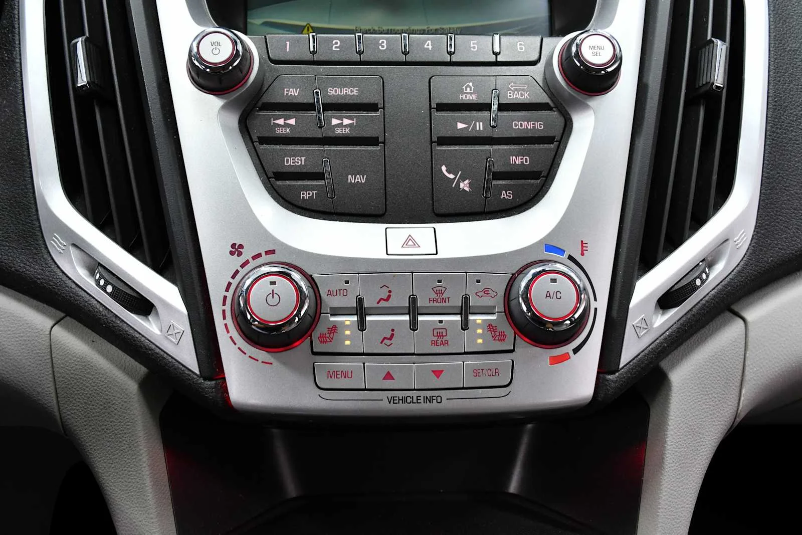 Used 2017 White Frost Tricoat GMC SLT image 20