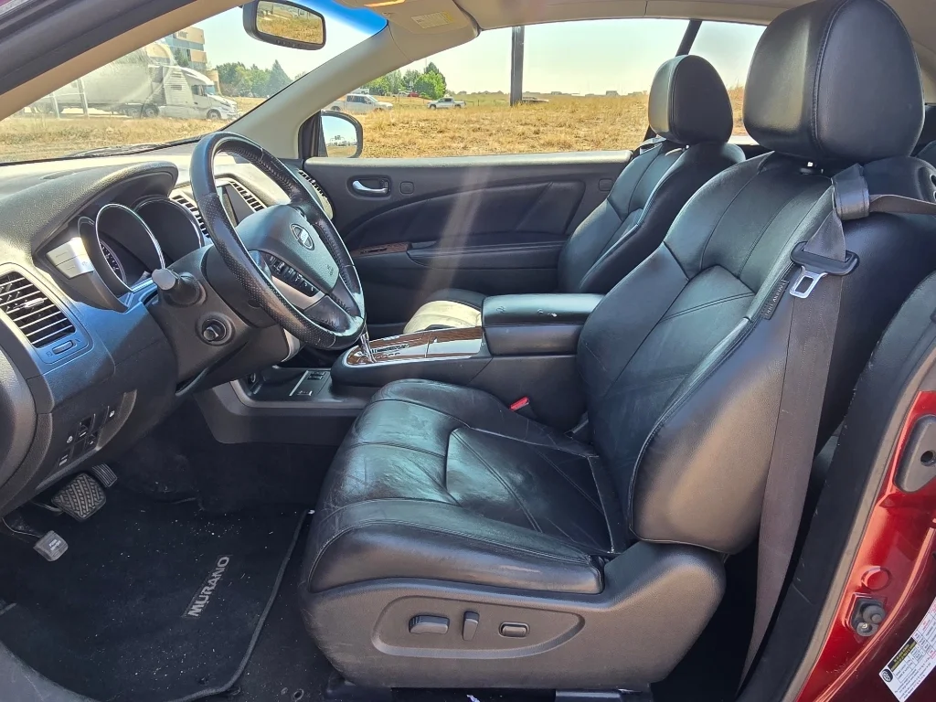 Used 2011 Merlot Metallic Nissan Base image 11