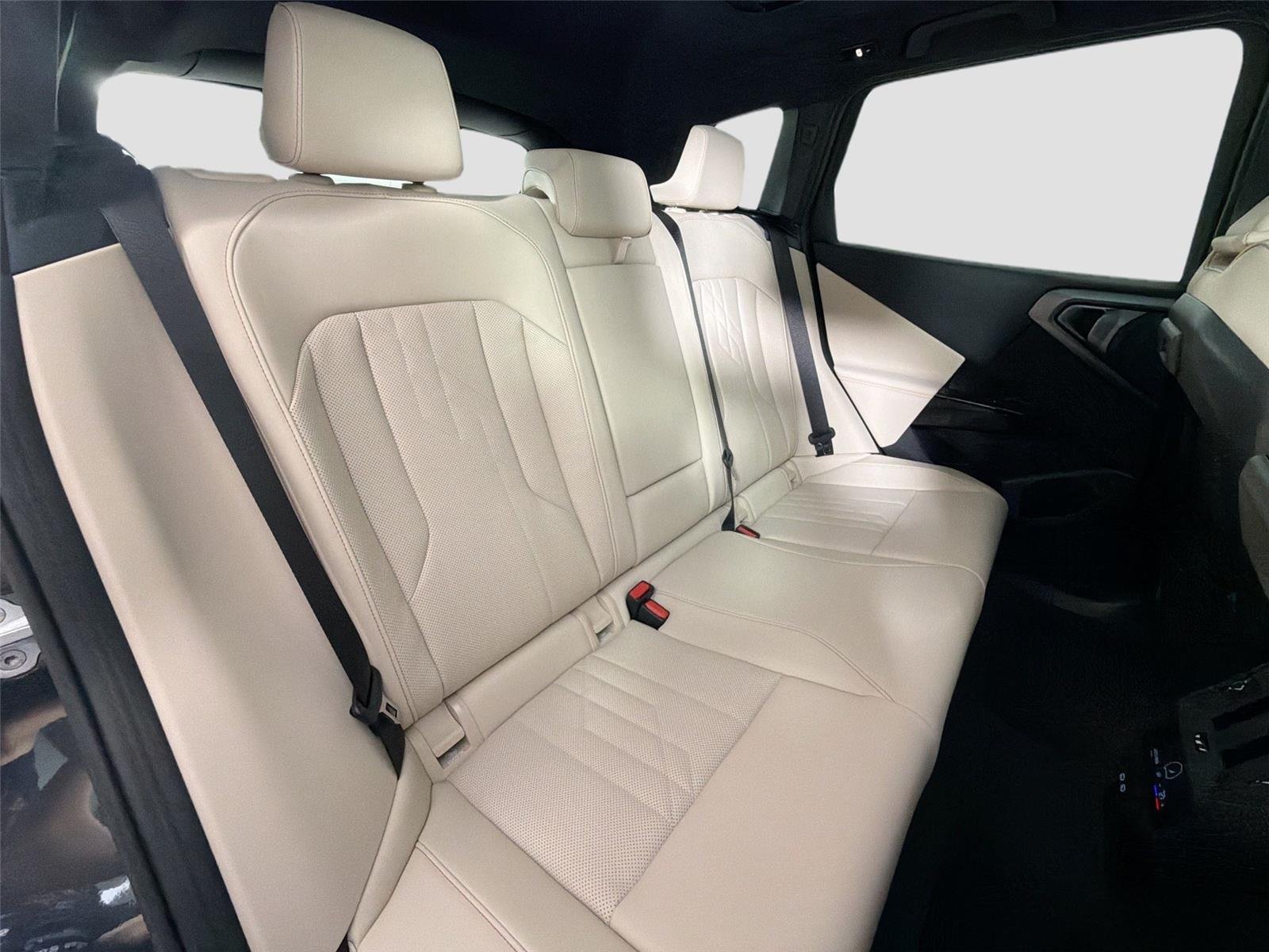 New 2026 Dark Graphite Metallic BMW 30 xDrive image 26