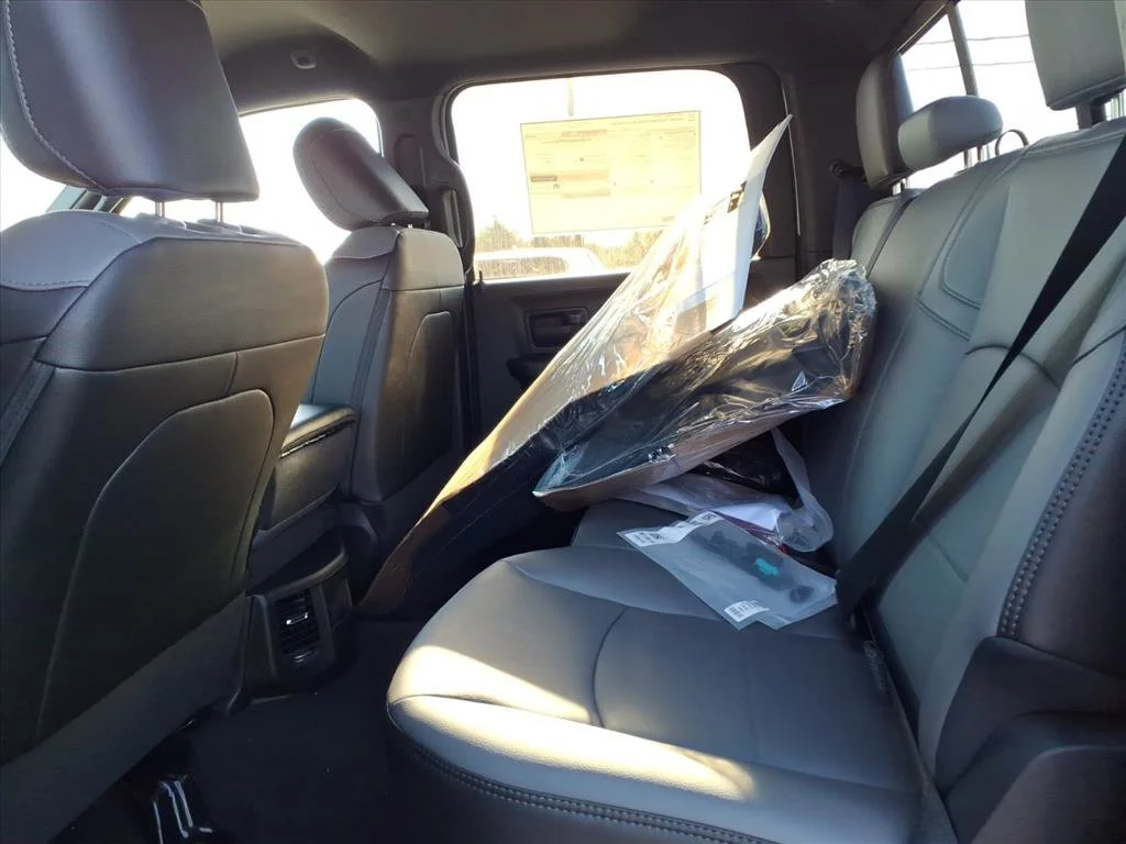 2026 RAM 3500 Tradesman - Photo 14