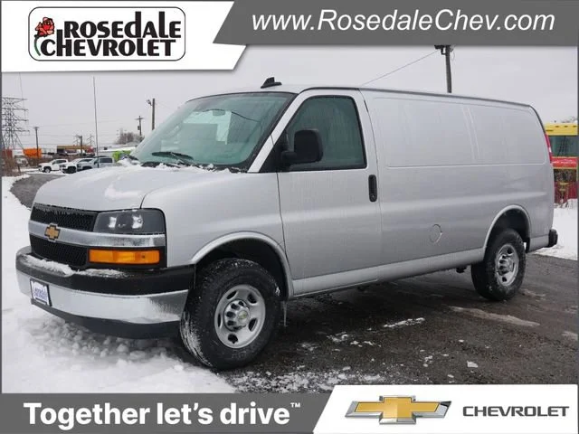 2025 Chevrolet Express 3500 Work Van HD's photo
