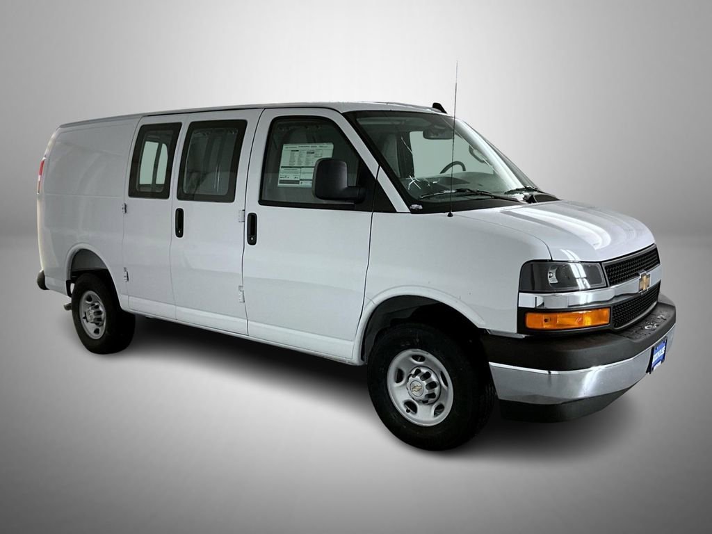 2025 Chevrolet Express Cargo Work Van - Photo 3
