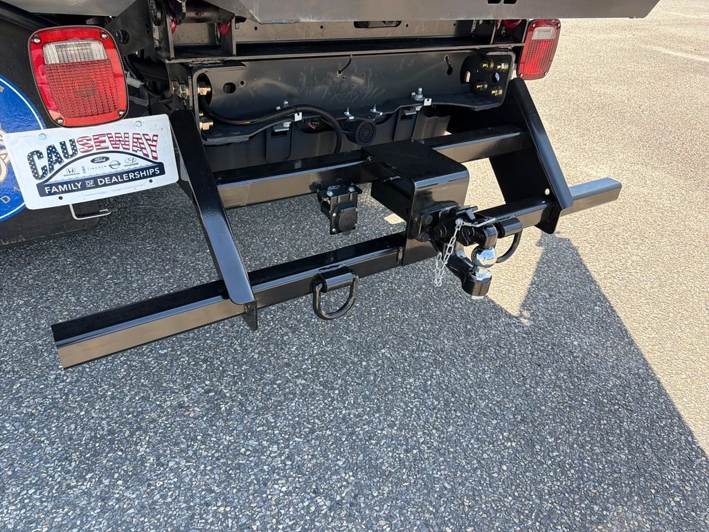 2025 Ford F-600 Super Duty Chassis Cab XL - Photo 10