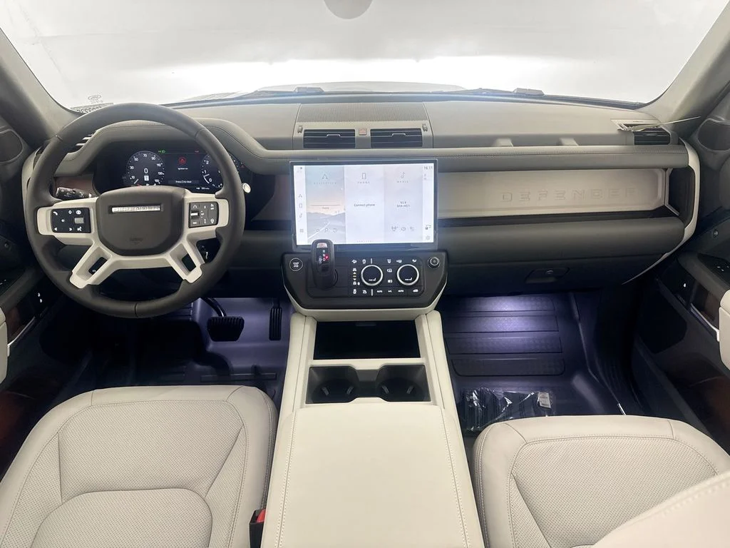New 2026 Tasman Blue Land Rover X-Dynamic SE image 22