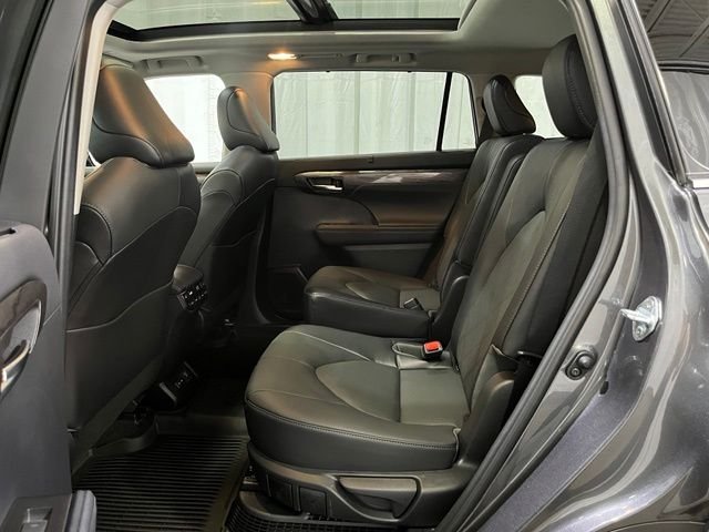 Used 2023 Gray Toyota Platinum image 11