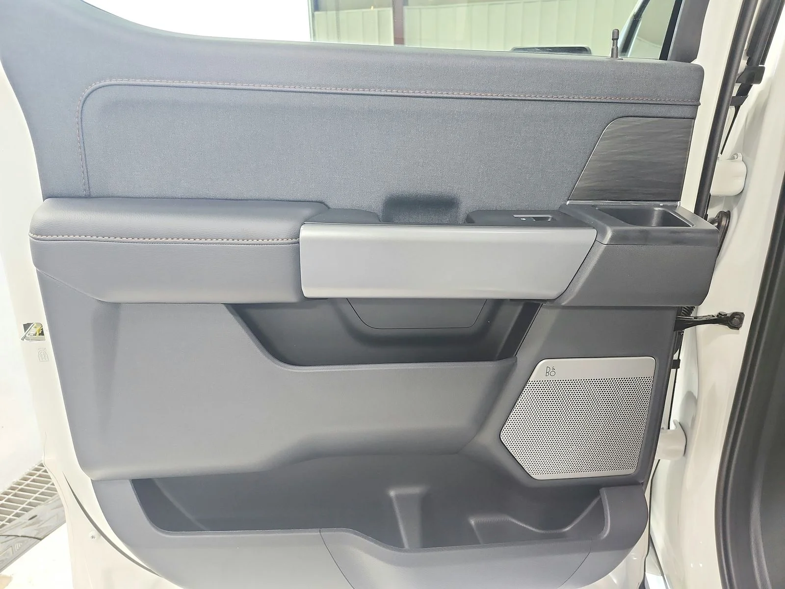 New 2026 White Ford Lariat image 37