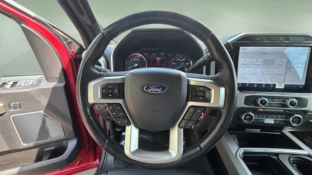 Used 2022 Red Ford LARIAT image 13