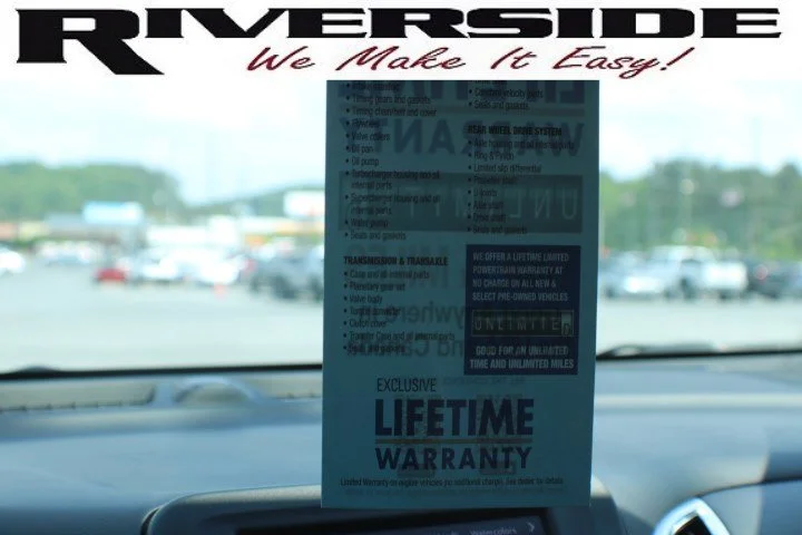 Used 2024 Lakeshore Blue Metallic Chevrolet LT image 9