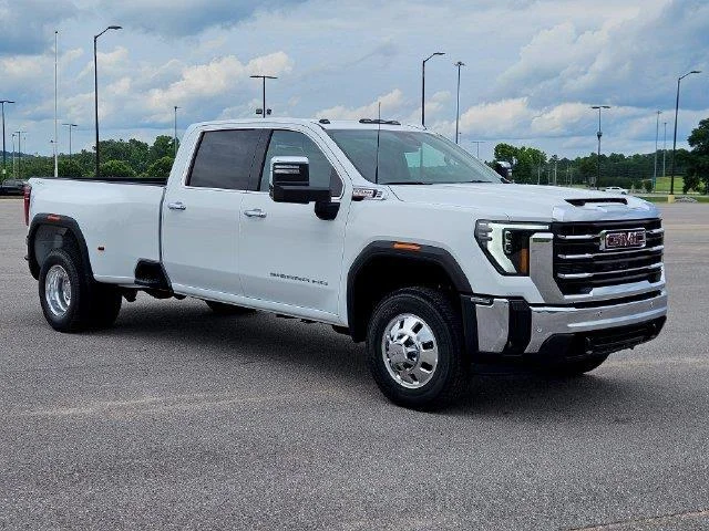 New 2026 Summit White GMC SLT DRW image 7