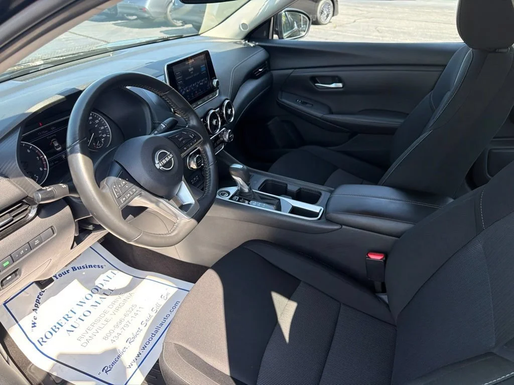 Used 2025 Super Black Nissan SV image 14