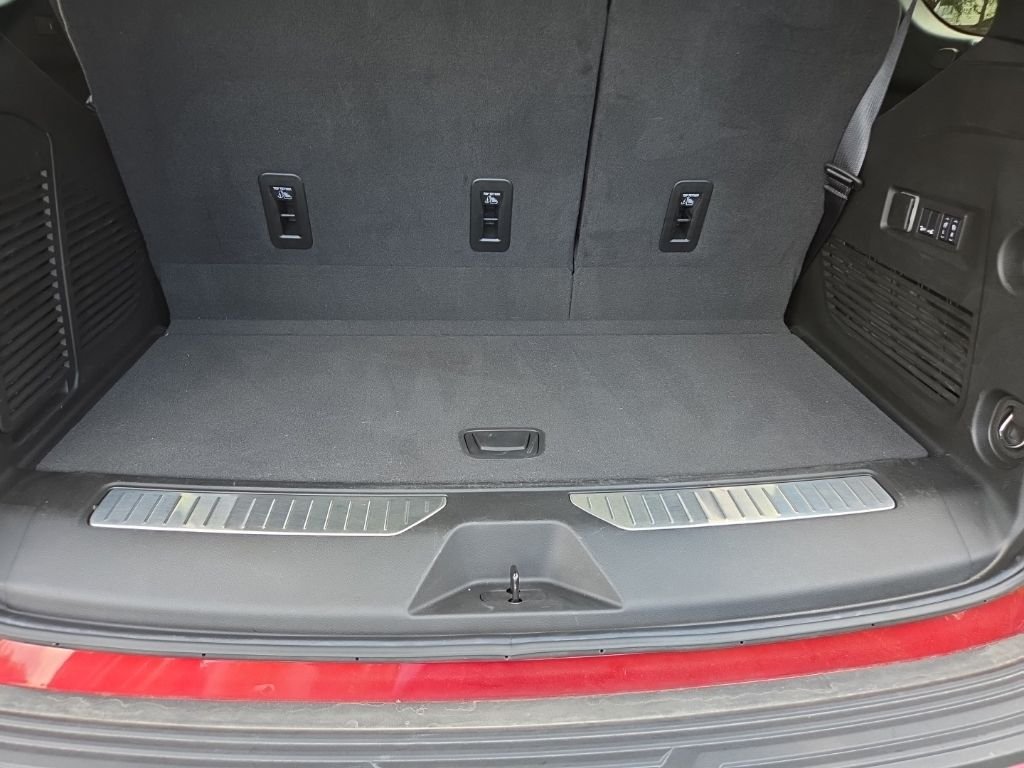 Used 2024 Radiant Red Chevrolet Z71 image 25