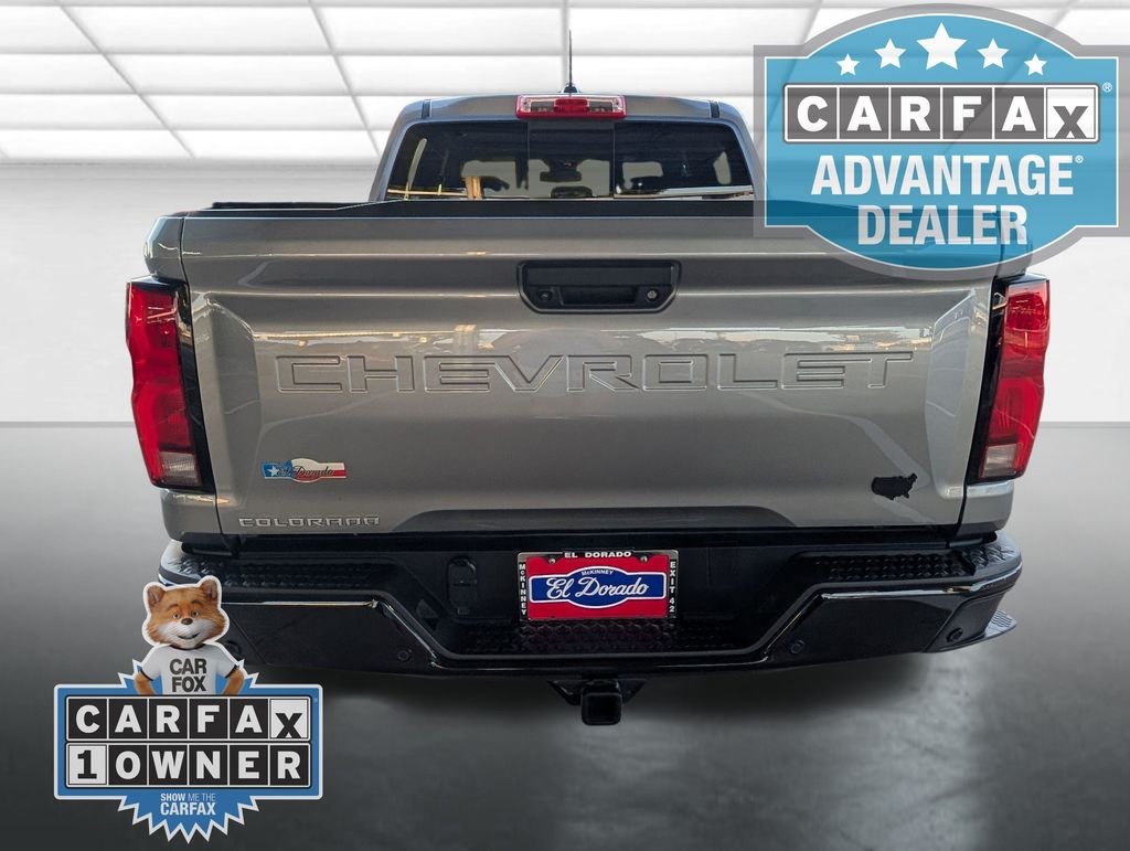 Used 2025 Gray Chevrolet Z71 image 29