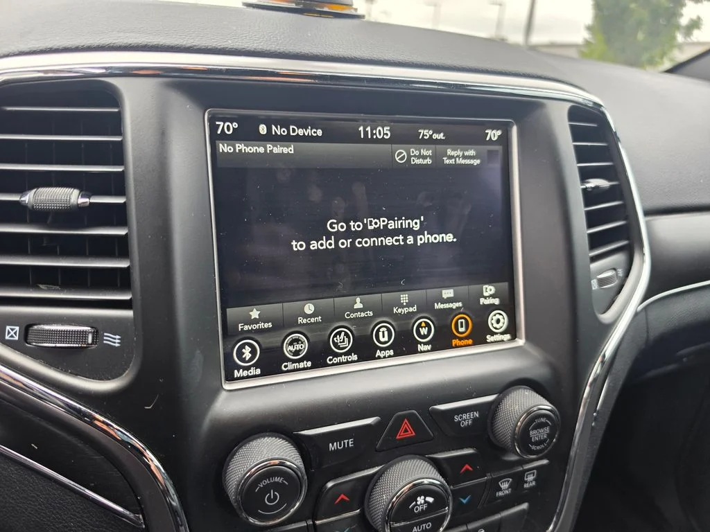 Used 2018 Black Jeep Limited image 10