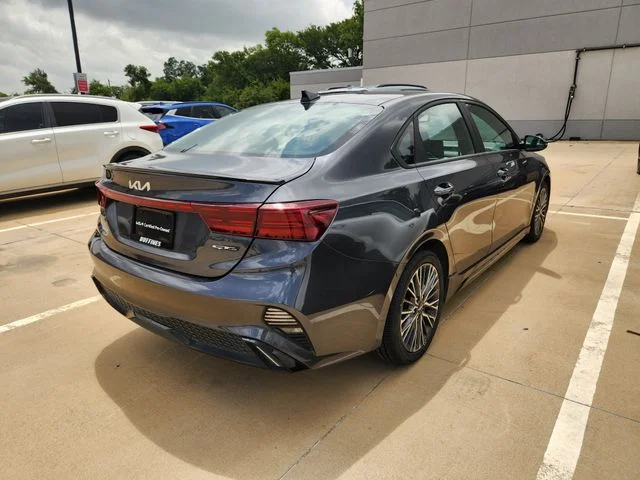 Used 2023 Gray Kia GT-Line image 4