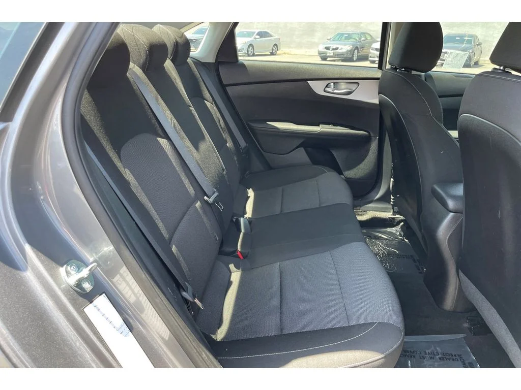Used 2023 Steel Gray Kia LXS image 17