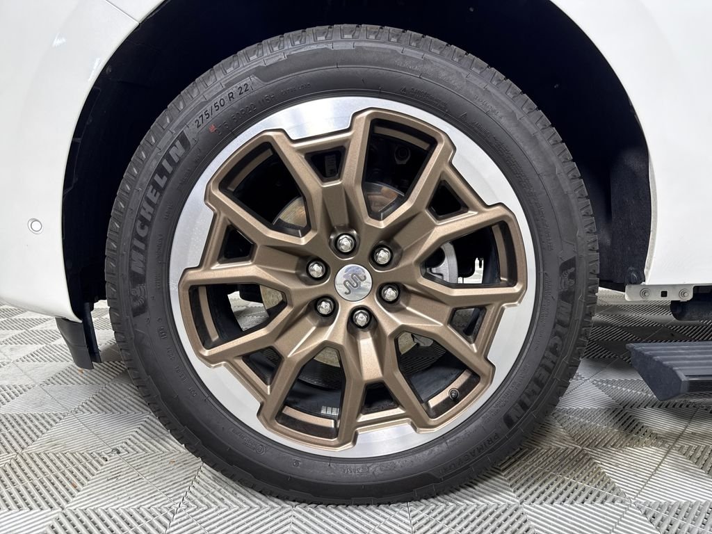 Used 2025 White Ford King Ranch image 23