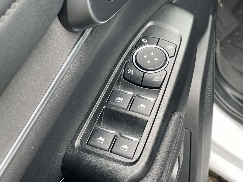Used 2025 Oxford White Ford LARIAT image 6