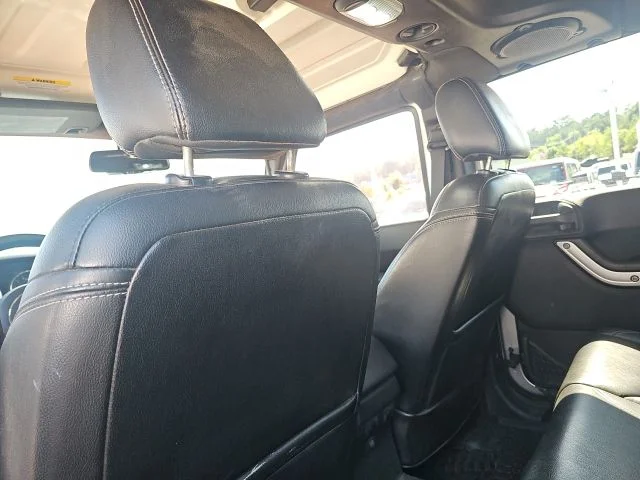 Used 2013 Silver Jeep Unlimited Rubicon image 14