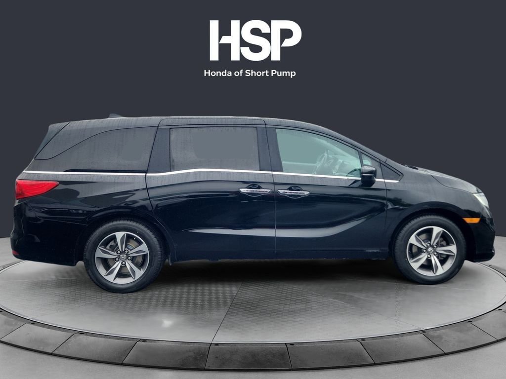 Used 2018 Crystal Black Pearl Honda Touring image 6