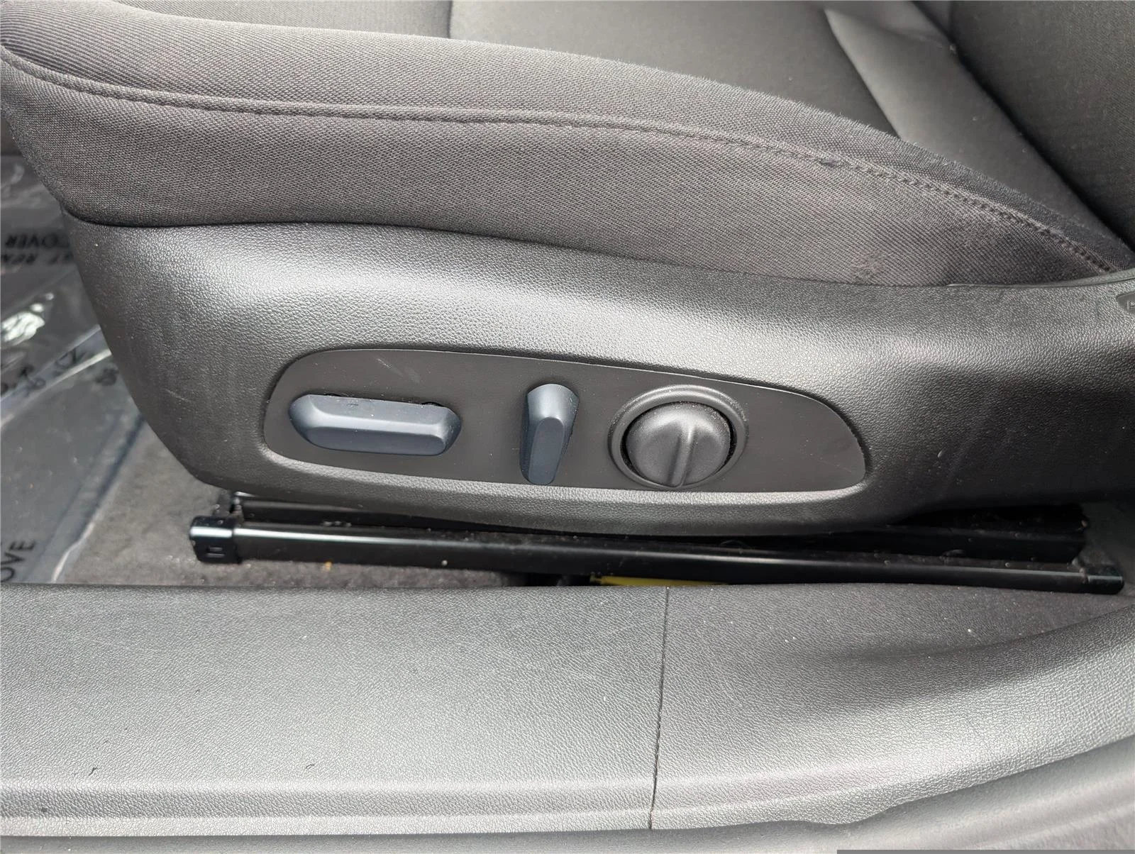 Used 2024 Sterling Gray Metallic Chevrolet 1LT image 13