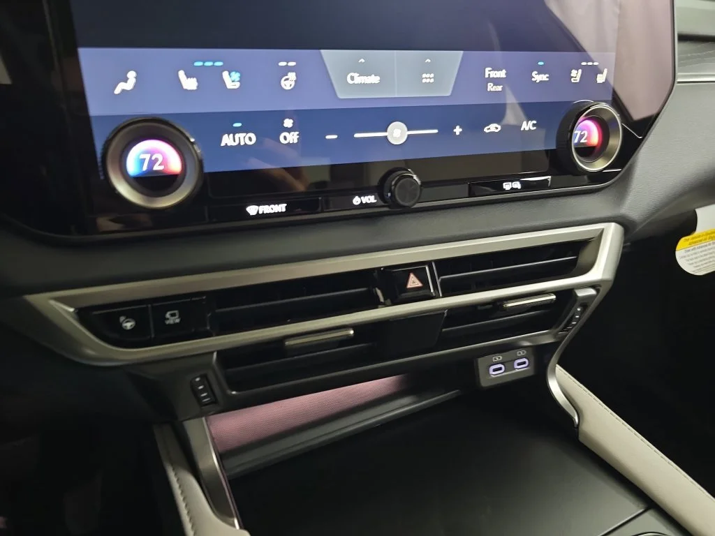 New 2026 Iridium Lexus PREMIUM PLUS image 20
