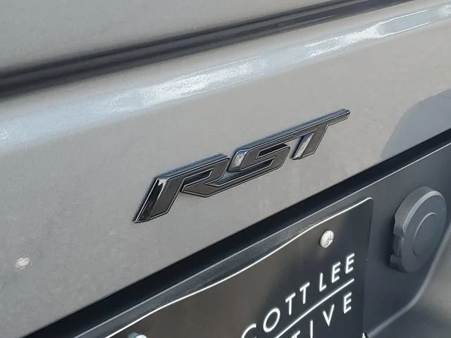 Used 2022 SATIN STEEL METALLIC Chevrolet RST image 31