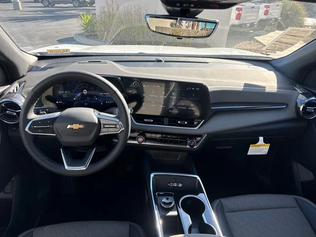 New 2027 White Chevrolet LT image 23