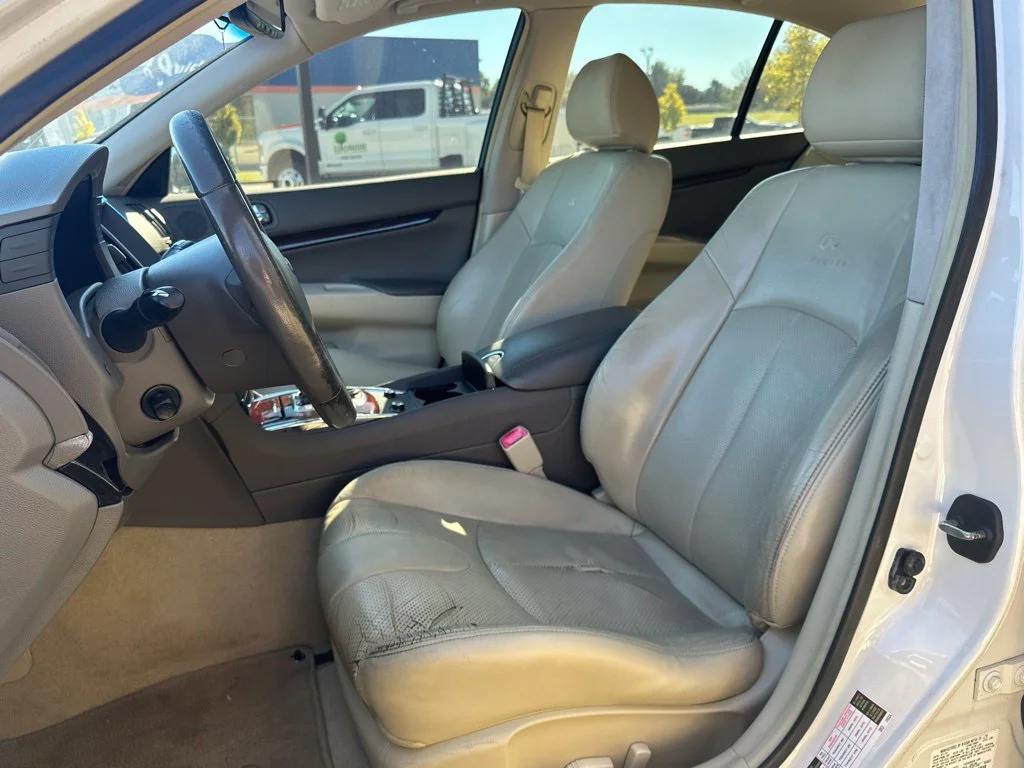 Used 2010 Moonlight White INFINITI Journey image 5