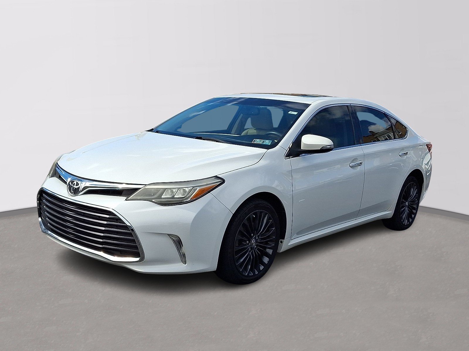 Used 2016 Blizzard Pearl - 070 Toyota Touring image 3