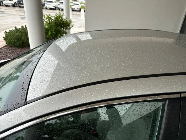 Used 2015 Silver Hyundai Sport image 9