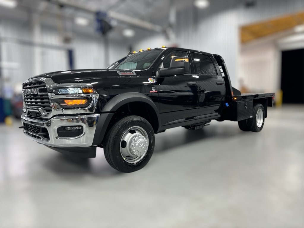 2025 RAM 4500 Tradesman 4X4 Crew Cab DRW 173" WB's photo
