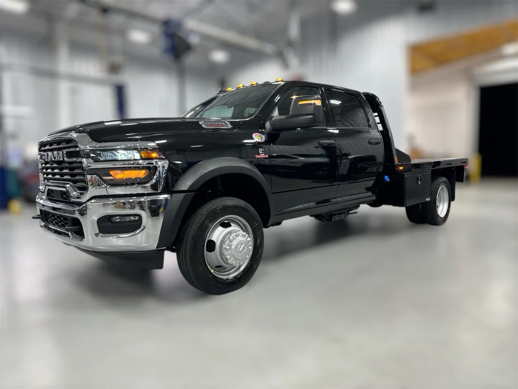 2025 RAM 4500 Tradesman 4X4 Crew Cab DRW 173" WB's photo