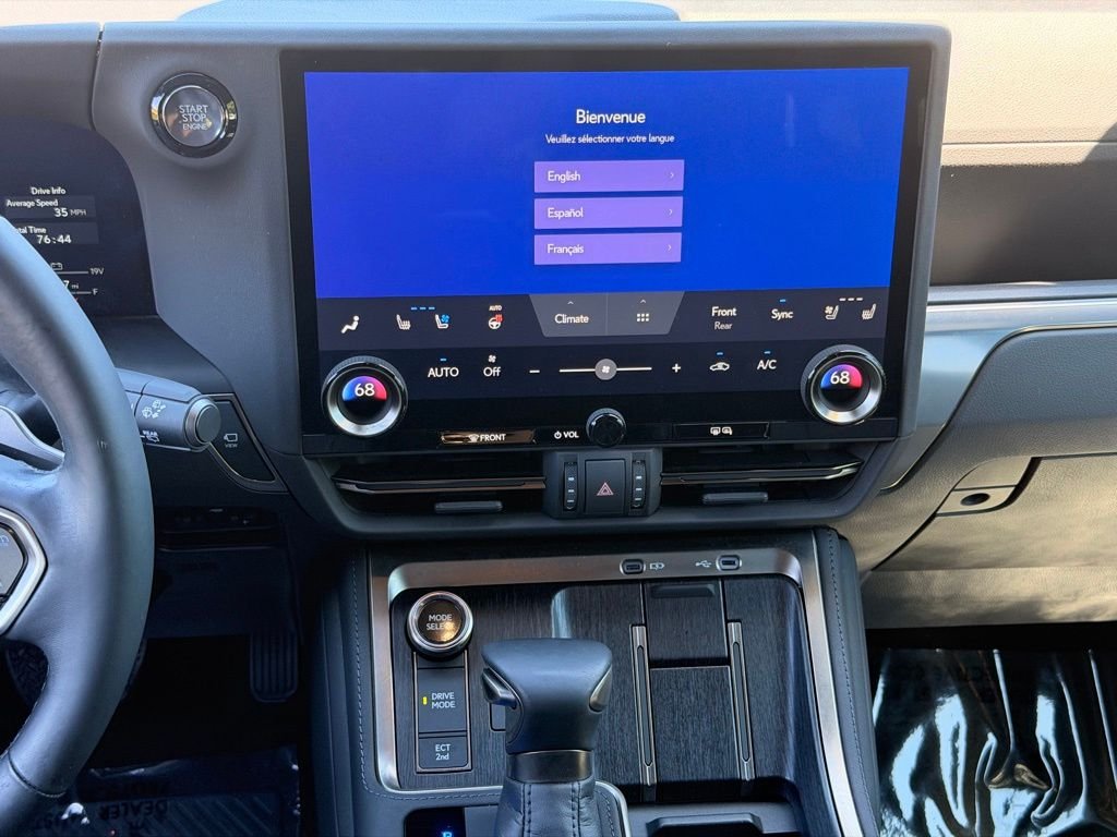 Used 2024  Lexus 550 Premium+ image 22