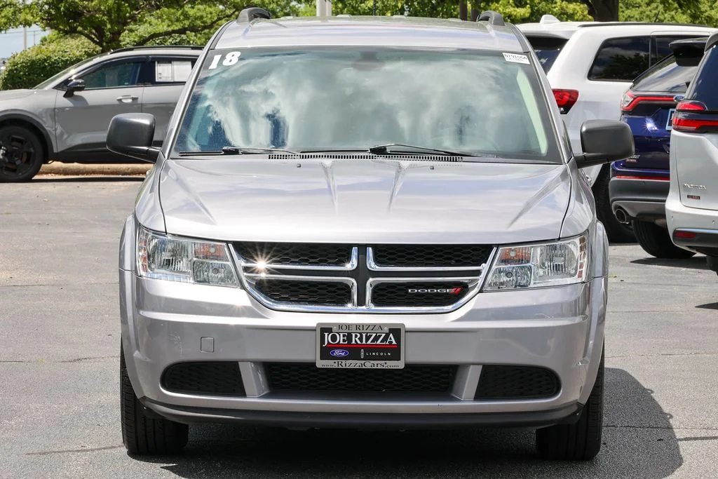 Used 2018 Silver Dodge SE image 21