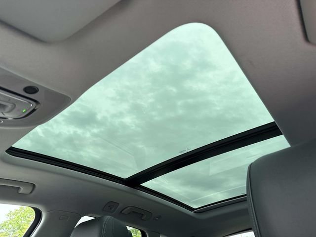 Used 2023  Audi 40 Premium Plus image 4