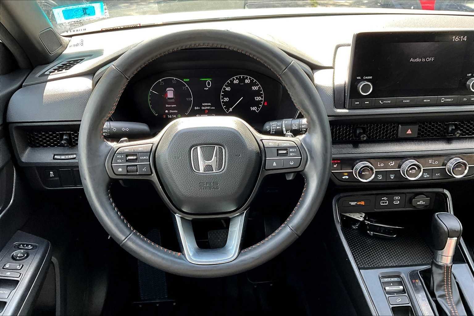 Used 2023 Platinum White Pearl Honda Sport image 6