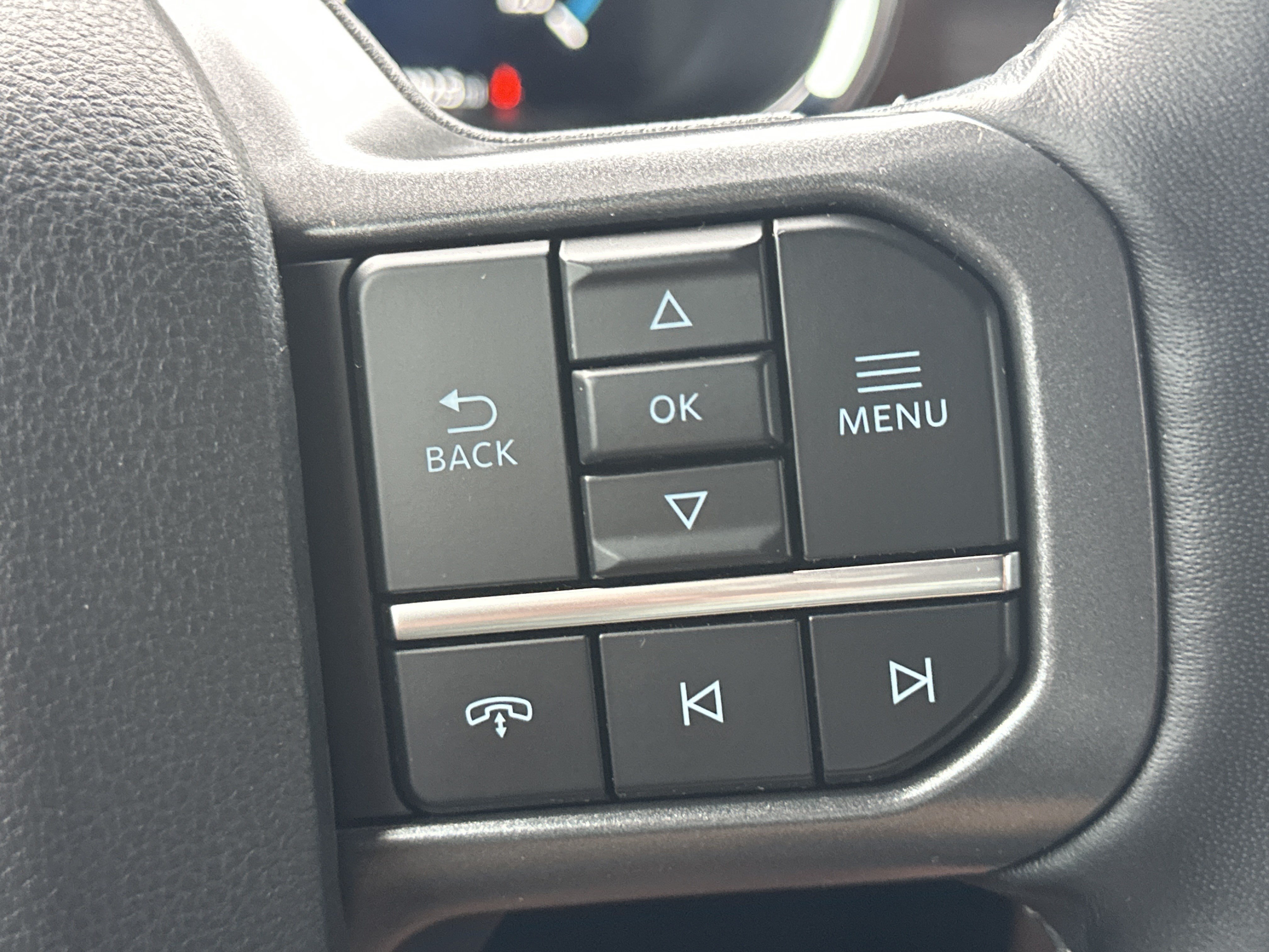Used 2023 Oxford White Ford Lariat image 26