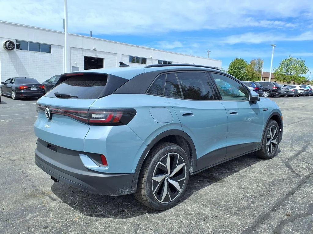 New 2026 Arctic Blue Metallic Volkswagen Pro S image 2