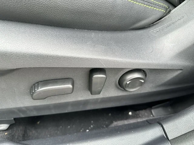 Used 2025 Green Subaru Onyx Edition image 16