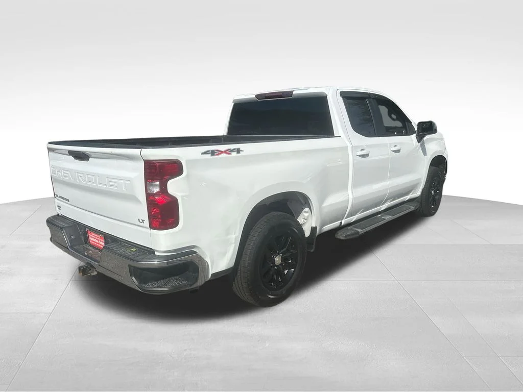 Used 2020 White Chevrolet LT image 24