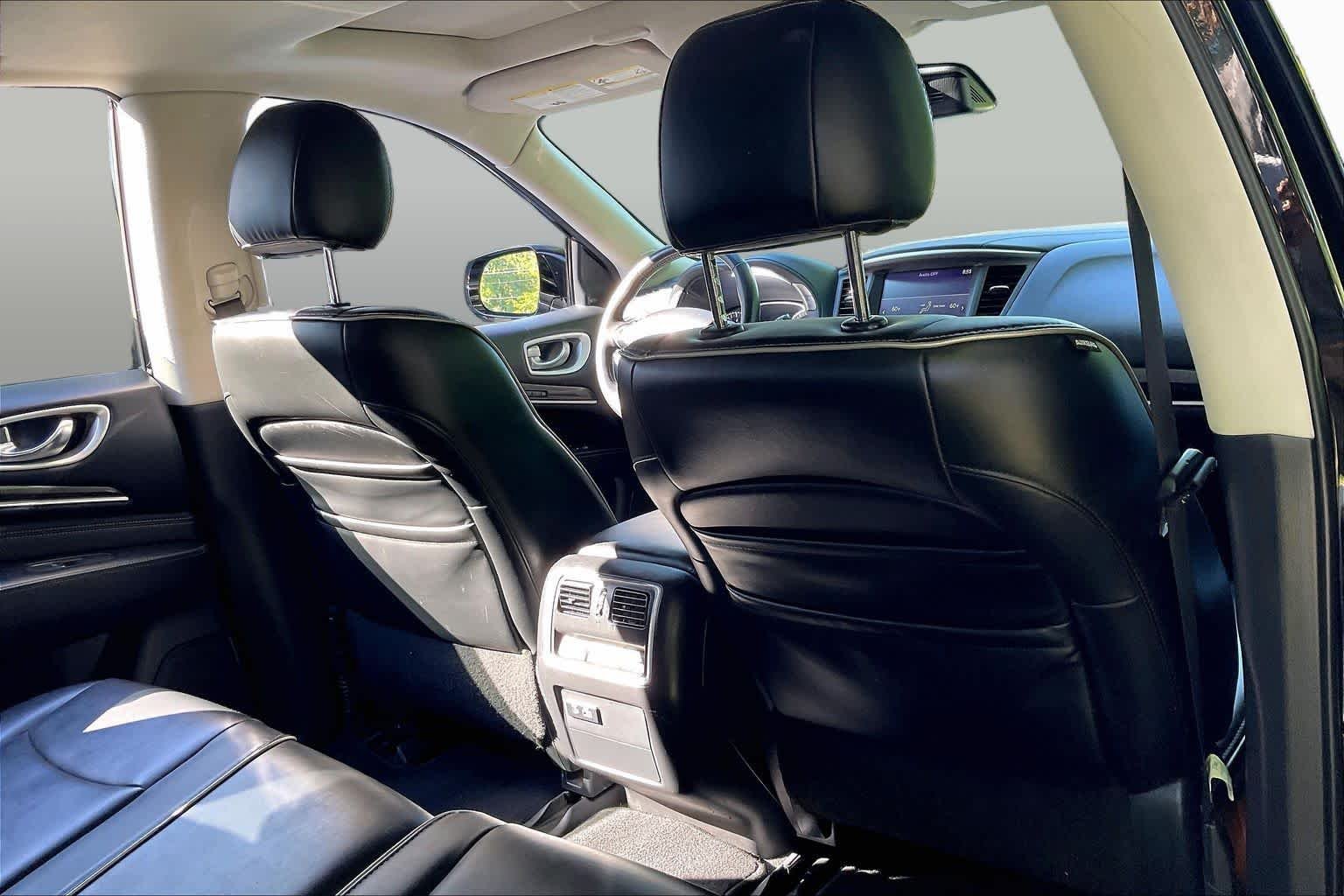Used 2020 Black Obsidian INFINITI LUXE image 20