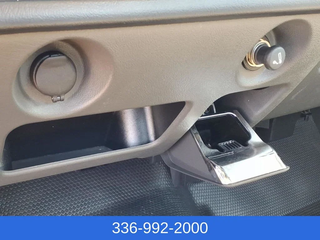 Used 2005 Beige Chevrolet Work Truck image 9