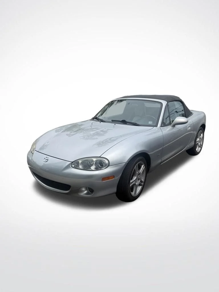 2004 Mazda MX-5 Miata Cloth's photo